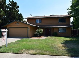 8964 Twin Falls Dr, Sacramento, CA 95826
