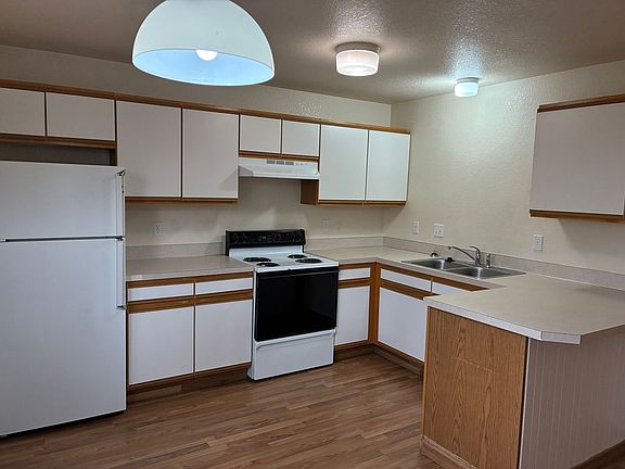 3rd image of 4717 W Normandie Ln #102