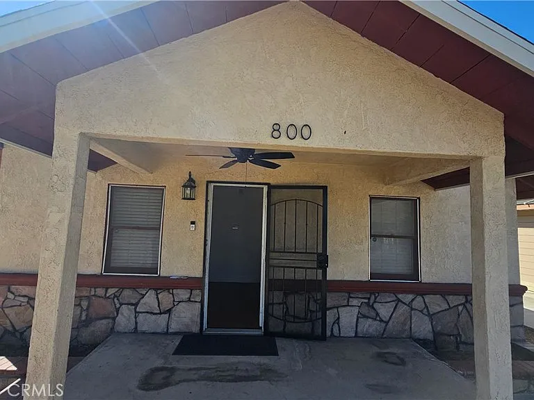 800 Ivy St — Photo 3