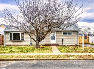1381 Brooklyn Blvd, Bay Shore, NY 11706