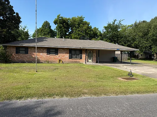 1909 Live Oak Dr Photo 1