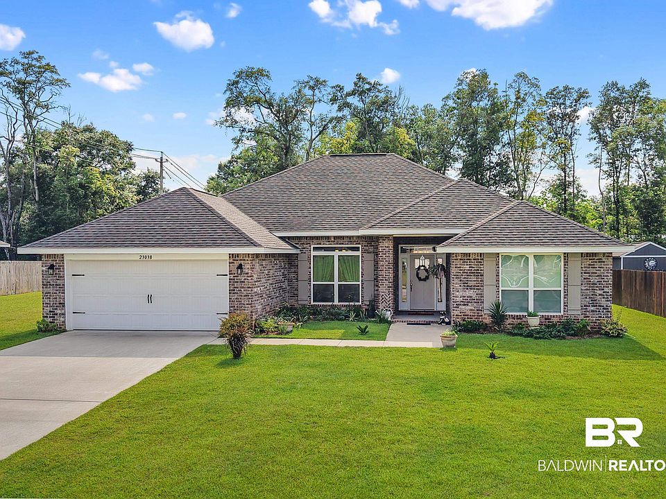 1st image of 23038 Ridgewood Dr