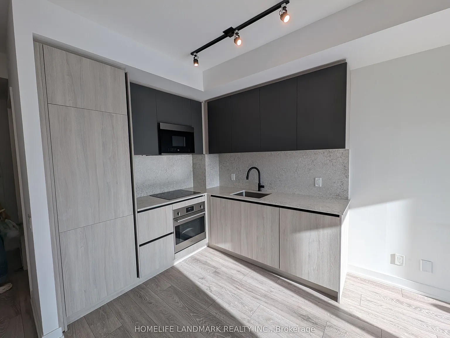 2 bed, $2,500 — Photo 4