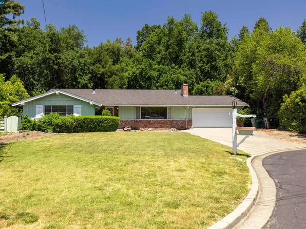 18 Garden Estates Ct, Alamo, CA 94507