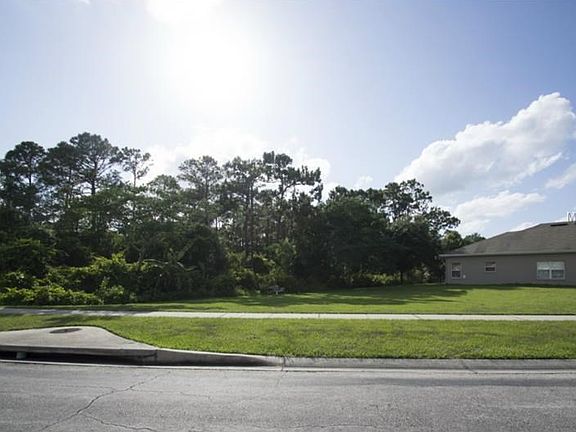 3rd image of 327 Cape Sable Dr