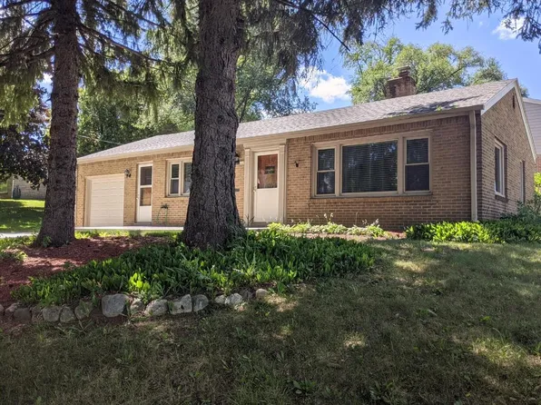 649 Pleasant View STREET, Wauwatosa, WI 53226