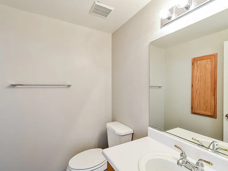 9156 Indian Breeze Dr — Photo 14