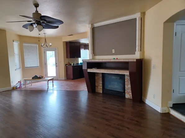 (undisclosed Address), Fresno, CA 93720