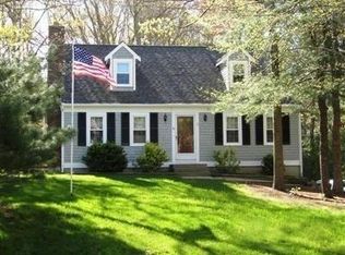 75 Cardinal Ln, Marstons Mills, MA 02648