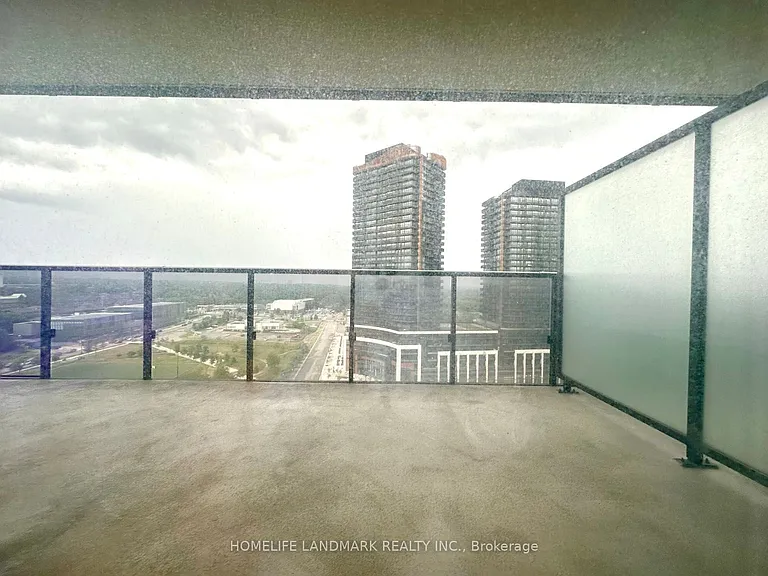 85 McMahon Dr #1810 — Photo 16