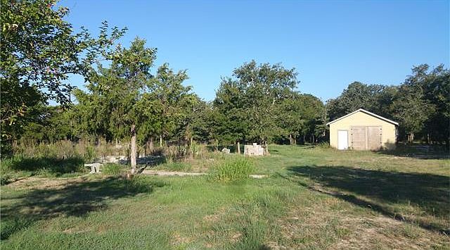 2nd image of 166 Lantana Ln