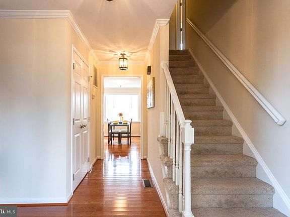 2nd image of 4511 Old Field Dr