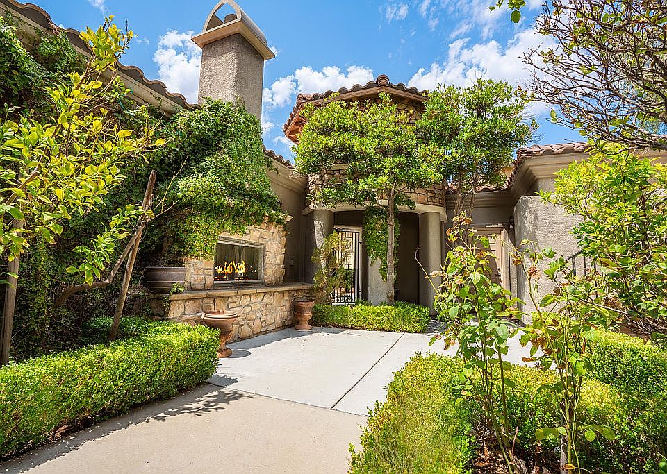 1st image of 3272 Birchwood Park Cir