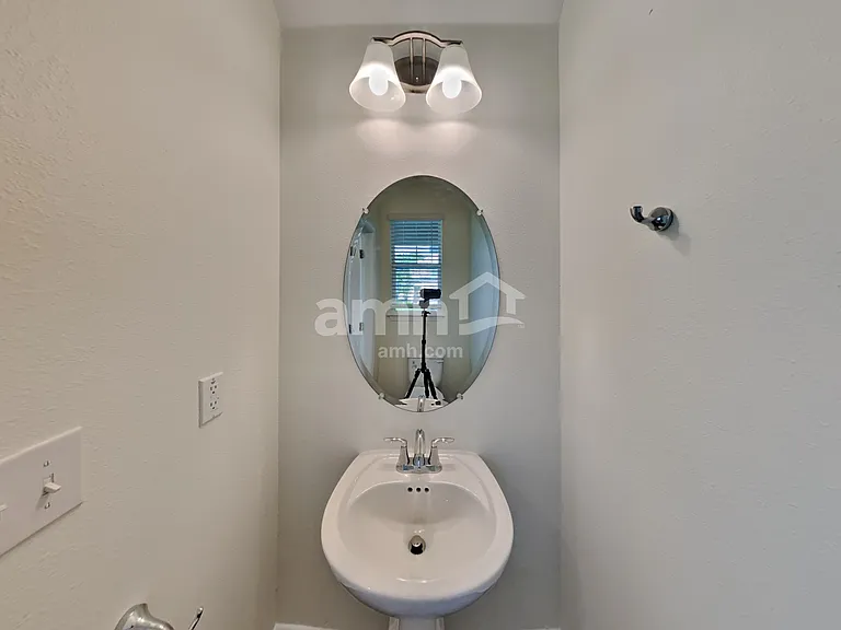 22500 Bellini Cir — Photo 11