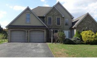 525 High Pointe Dr, Denver, PA 17517