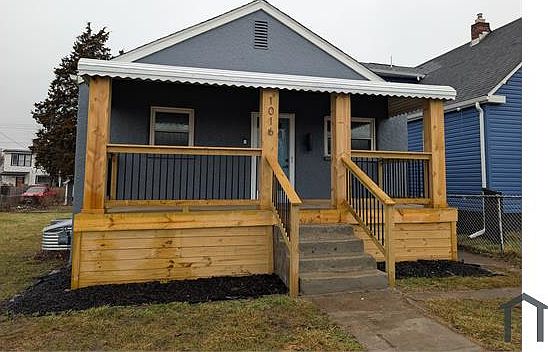 2nd image of 1016 Campbell Ave
