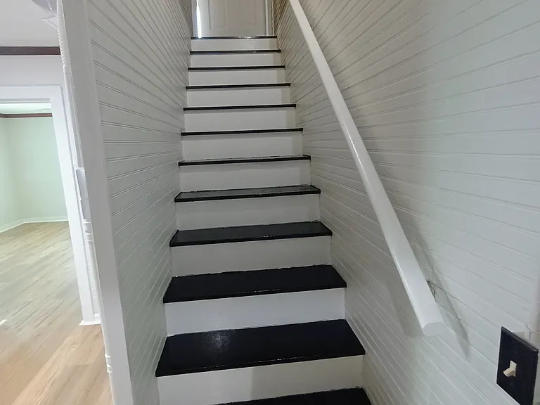 Staircase To Upstairs Bedroom