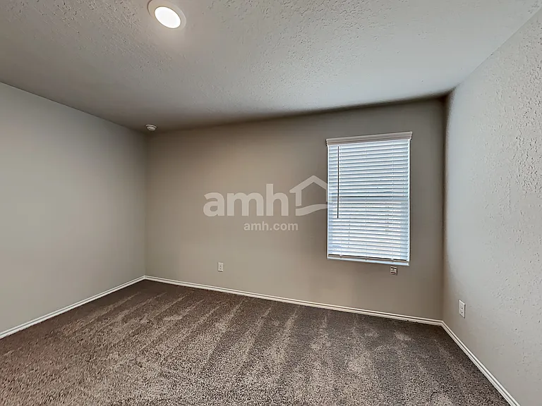 10603 Varmus Dr — Photo 8