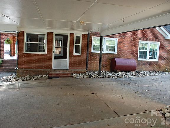 3rd image of 2124 W Main St #C