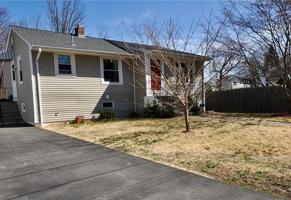 1st image of 10 Miner St
