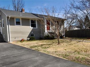 10 Miner St, North Providence, RI 02904