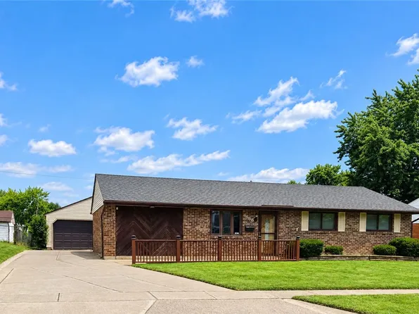 6566 Highbury Rd, Huber Heights, OH 45424