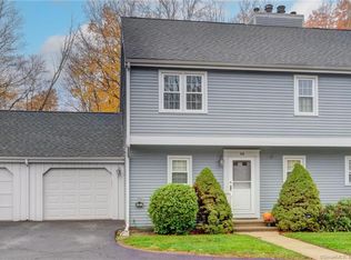 94 Old Towne Rd #94, Cheshire, CT 06410