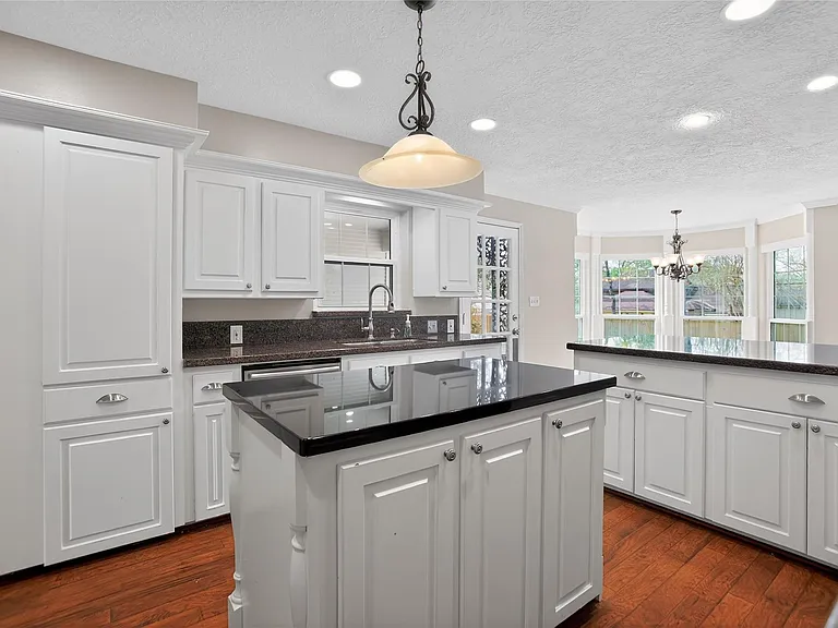 112 Kirkwood Ln — Photo 16