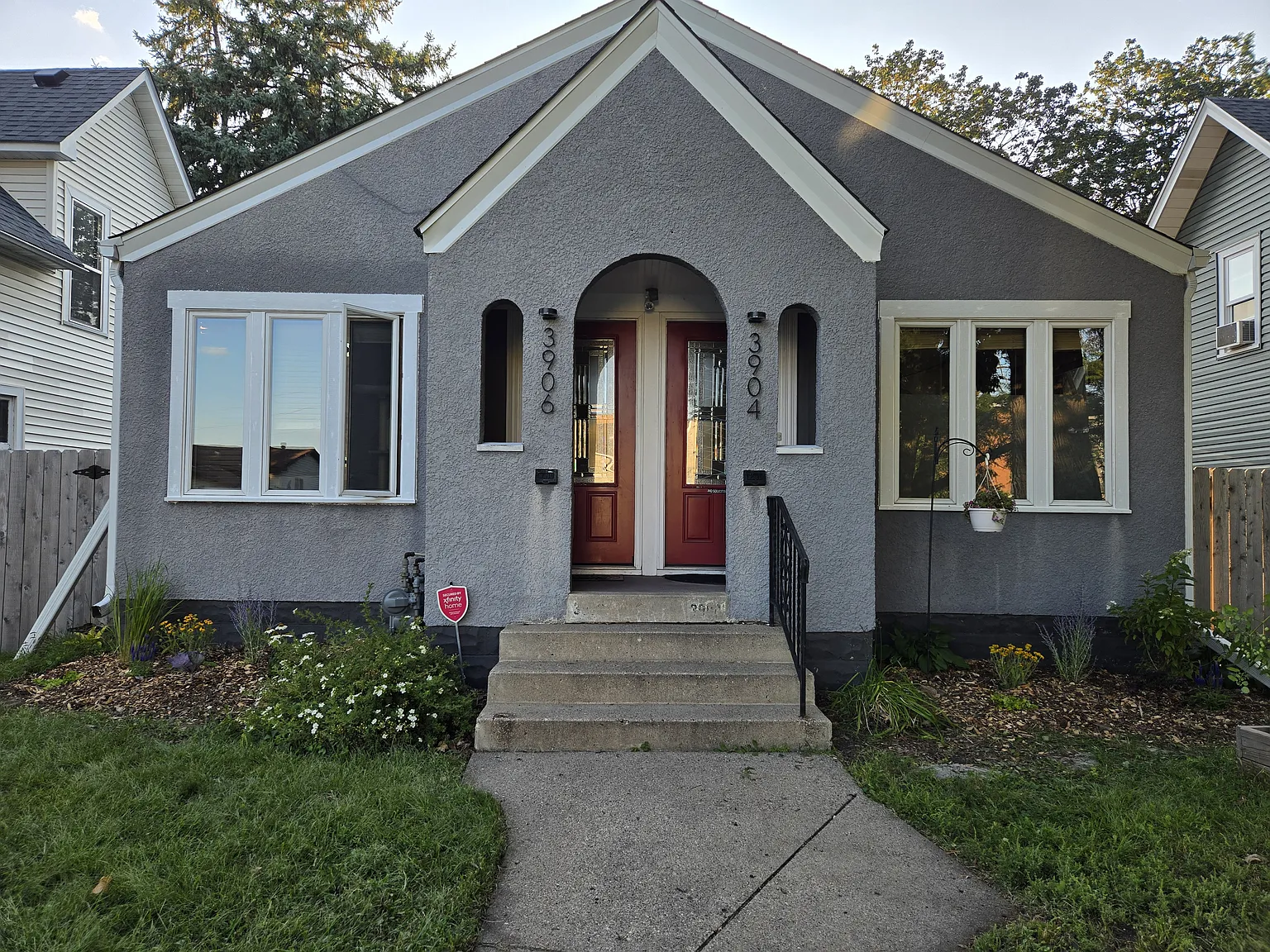 2 bed, 1110 sqft, $2,100 — Photo 1