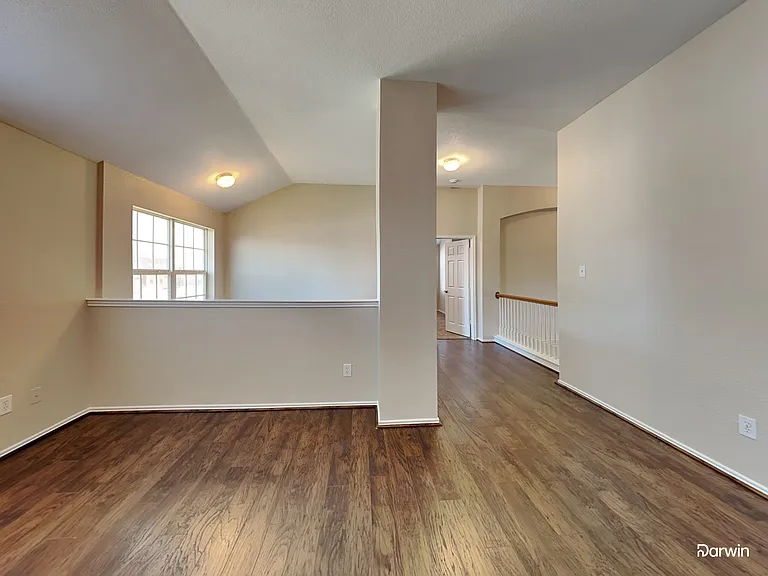 2707 Whisper Ct — Photo 4