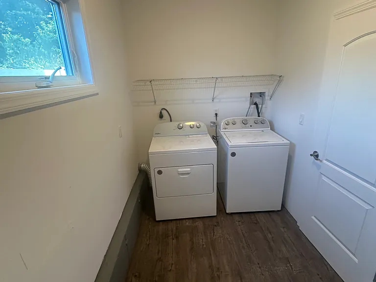 528 Naugatuck Ave — Photo 9