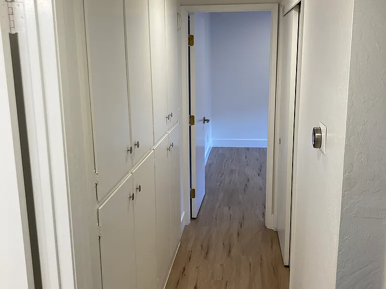 3375 Payne Ave — Photo 21