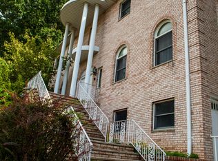 20 Ridge Loop, Staten Island, NY 10304