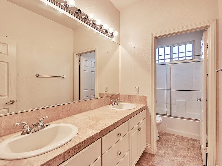7238 San Carmela Ct — Photo 39