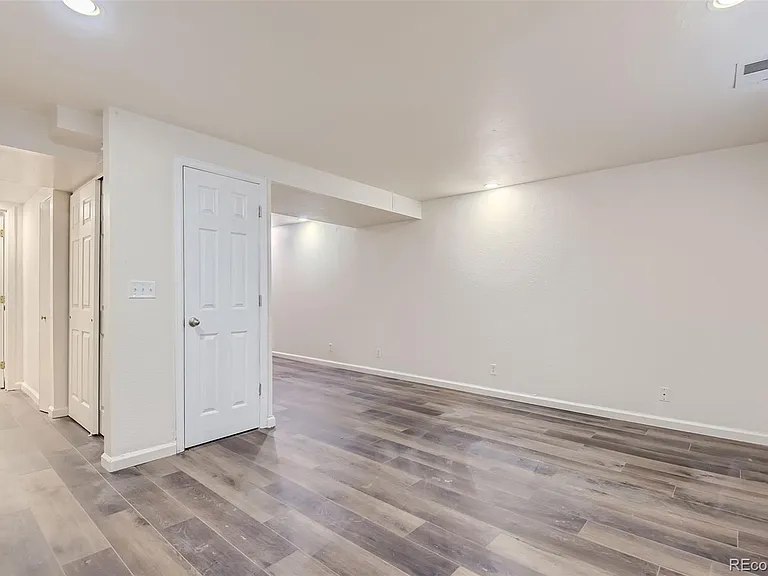 1922 S Oswego Way — Photo 18