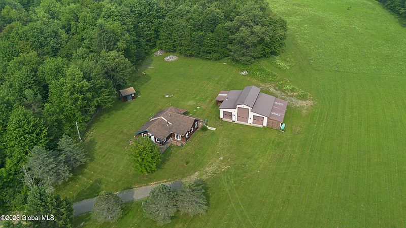 5th image of 192 Great Brook Potter Road