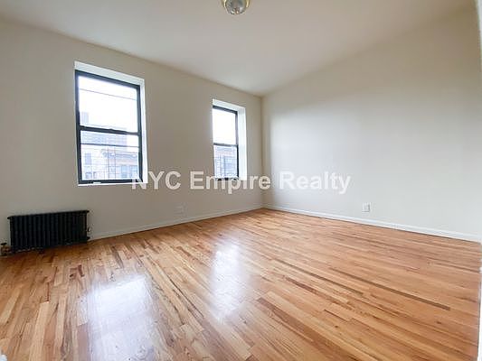 4th image of 622 W 137th St #6E