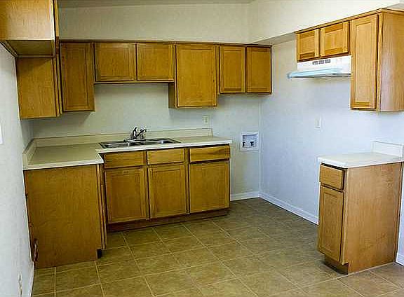 2nd image of 1052 Francine St