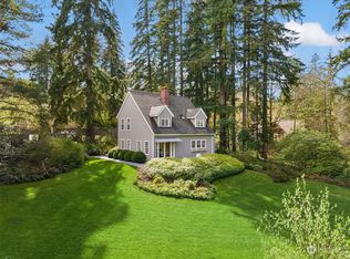 5254 NE Eagle Harbor Dr, Bainbridge Island, WA 98110