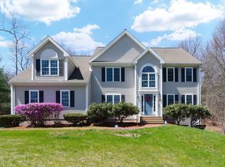 23 Vincent Rd, Mendon, MA 01756