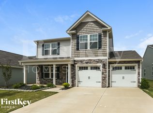 220 Hidden Lakes Rd, Statesville, NC 28677