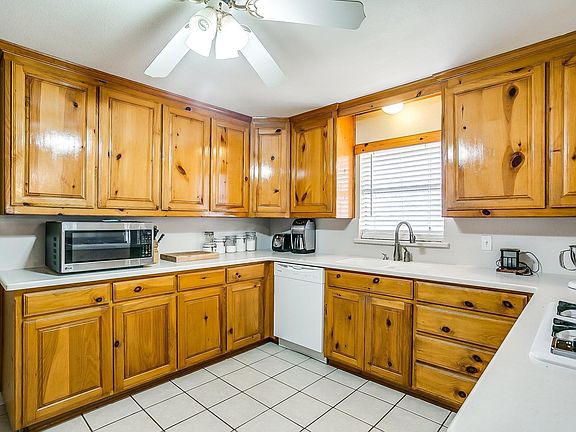 5th image of 5401 Big Valley Cir