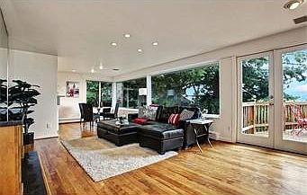 2nd image of 360 Queen Anne Dr #1