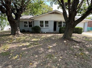 219 SW Murphy Rd, Burleson, TX 76028