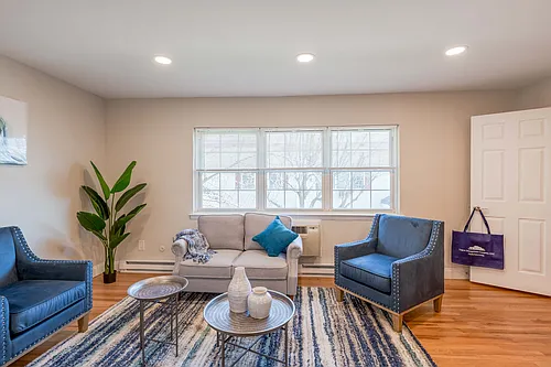 Cloverdale Park Apartments, LLC Photo 1