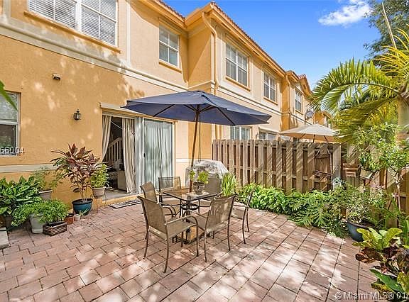 5th image of 10978 NW 78th Ter
