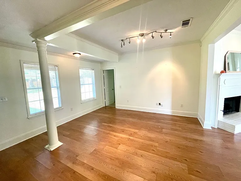 208 Chestnut Dr — Photo 6