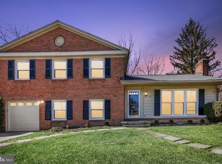 7120 Wolftree Ln, Rockville, MD 20852