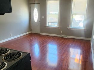 1831 N Warren Ave #1, Milwaukee, WI