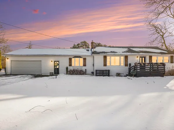 1403 Amy St, Burton, MI 48509